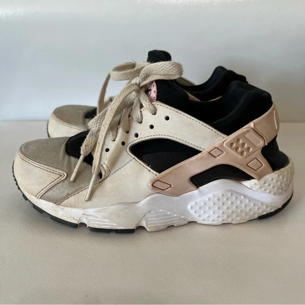 Nike Huarache Sneakers